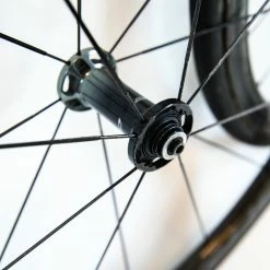 Shimano Dura-Ace C40 R9100 Tubular Wheelset - Rim Brake 19 Shimano Dura-Ace C40 R9100 Tubular Wheelset - Rim Brake -Enve Tire Salg 8T1A0229