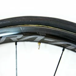 Shimano Dura-Ace C40 R9100 Tubular Wheelset - Rim Brake 28 Shimano Dura-Ace C40 R9100 Tubular Wheelset - Rim Brake -Enve Tire Salg 8T1A0425