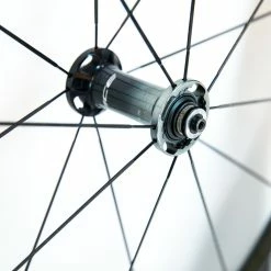 Shimano Dura-Ace C60 R9100 Tubular Wheelset - Rim Brake 29 Shimano Dura-Ace C60 R9100 Tubular Wheelset - Rim Brake -Enve Tire Salg 8T1A0457