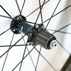 Shimano Dura-Ace C60 R9100 Tubular Wheelset - Rim Brake 25 Shimano Dura-Ace C60 R9100 Tubular Wheelset - Rim Brake -Enve Tire Salg 8T1A0482