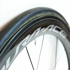 Shimano Dura-Ace C60 R9100 Tubular Wheelset - Rim Brake 35 Shimano Dura-Ace C60 R9100 Tubular Wheelset - Rim Brake -Enve Tire Salg 8T1A0483