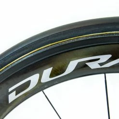 Shimano Dura-Ace C60 R9100 Tubular Wheelset - Rim Brake 43 Shimano Dura-Ace C60 R9100 Tubular Wheelset - Rim Brake -Enve Tire Salg 8T1A0492
