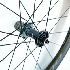 Shimano Dura-Ace C60 R9100 Tubular Wheelset - Rim Brake 27 Shimano Dura-Ace C60 R9100 Tubular Wheelset - Rim Brake -Enve Tire Salg 8T1A0493