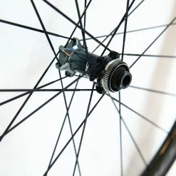 Shimano Dura-Ace C40 R9170 TL Clincher Wheelset - Disc Brake -Enve Tire Salg 8T1A0750