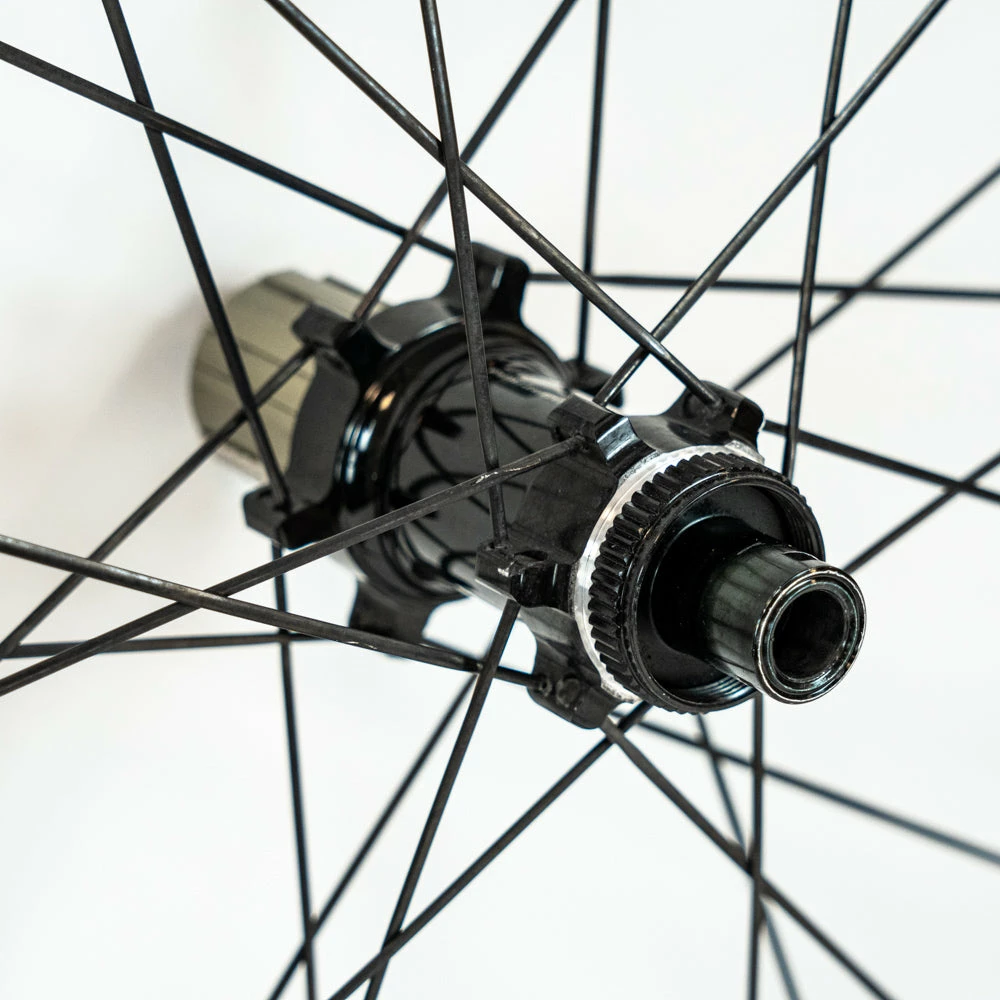 HUNT 50 Aero Disc Wheelset - Carbon - Tubeless 6 HUNT 50 Aero Disc Wheelset - Carbon - Tubeless - Billede 4