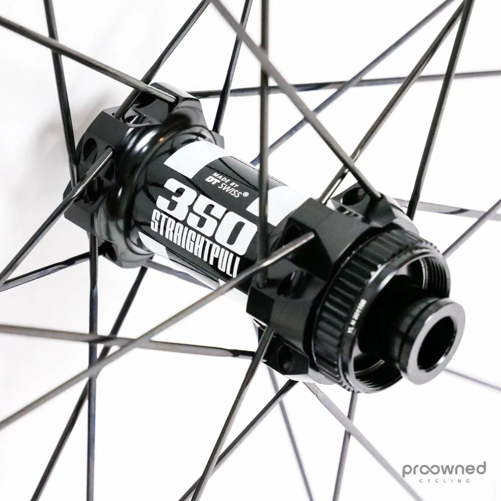 Rebel Royal 35 Disc Carbon Clincher Wheelset 4 Rebel Royal 35 Disc Carbon Clincher Wheelset - Billede 2