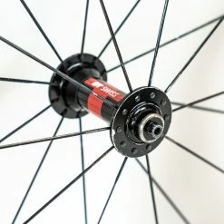 ENVE SES 8.9 AR Rear + ENVE SES 5.6 AR Front - Tubular - Wheelset - Carbon -Enve Tire Salg DSC03408 9e55c01c a673 47e4 9474 d856ddadd7f1