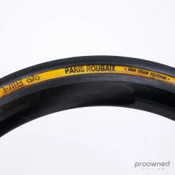 FMB Paris-Roubaix - Pro Team Edition (pre-glued)- Tubular Tire - 30mm